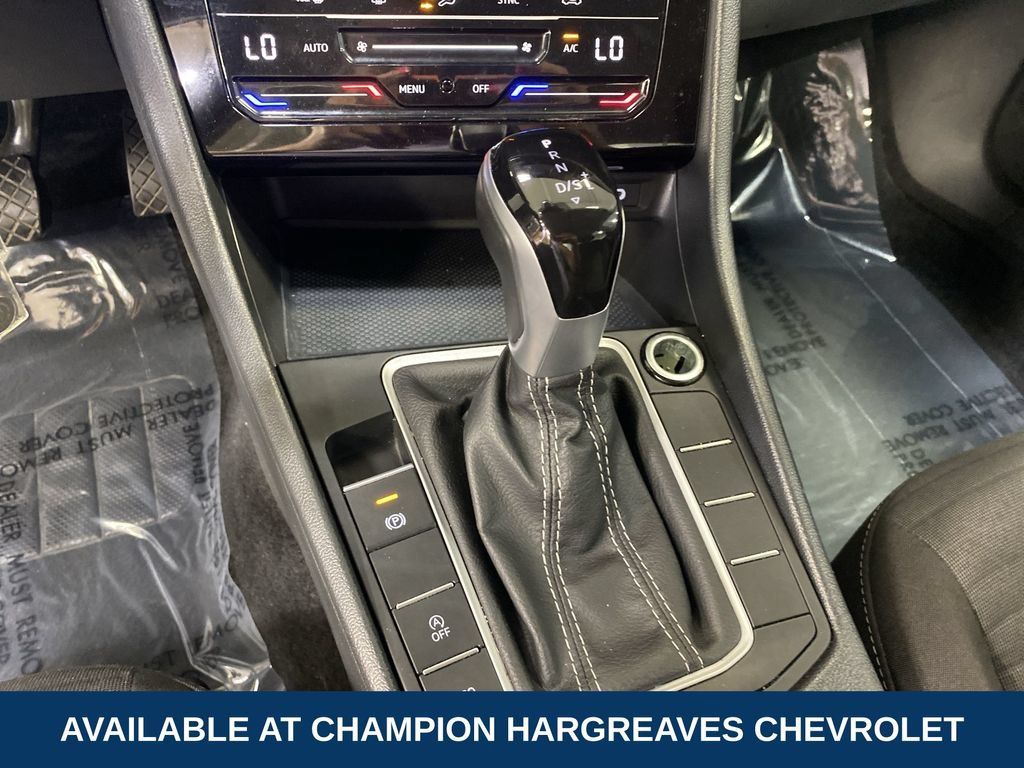 Used 2025 Volkswagen Jetta S FWD image 21