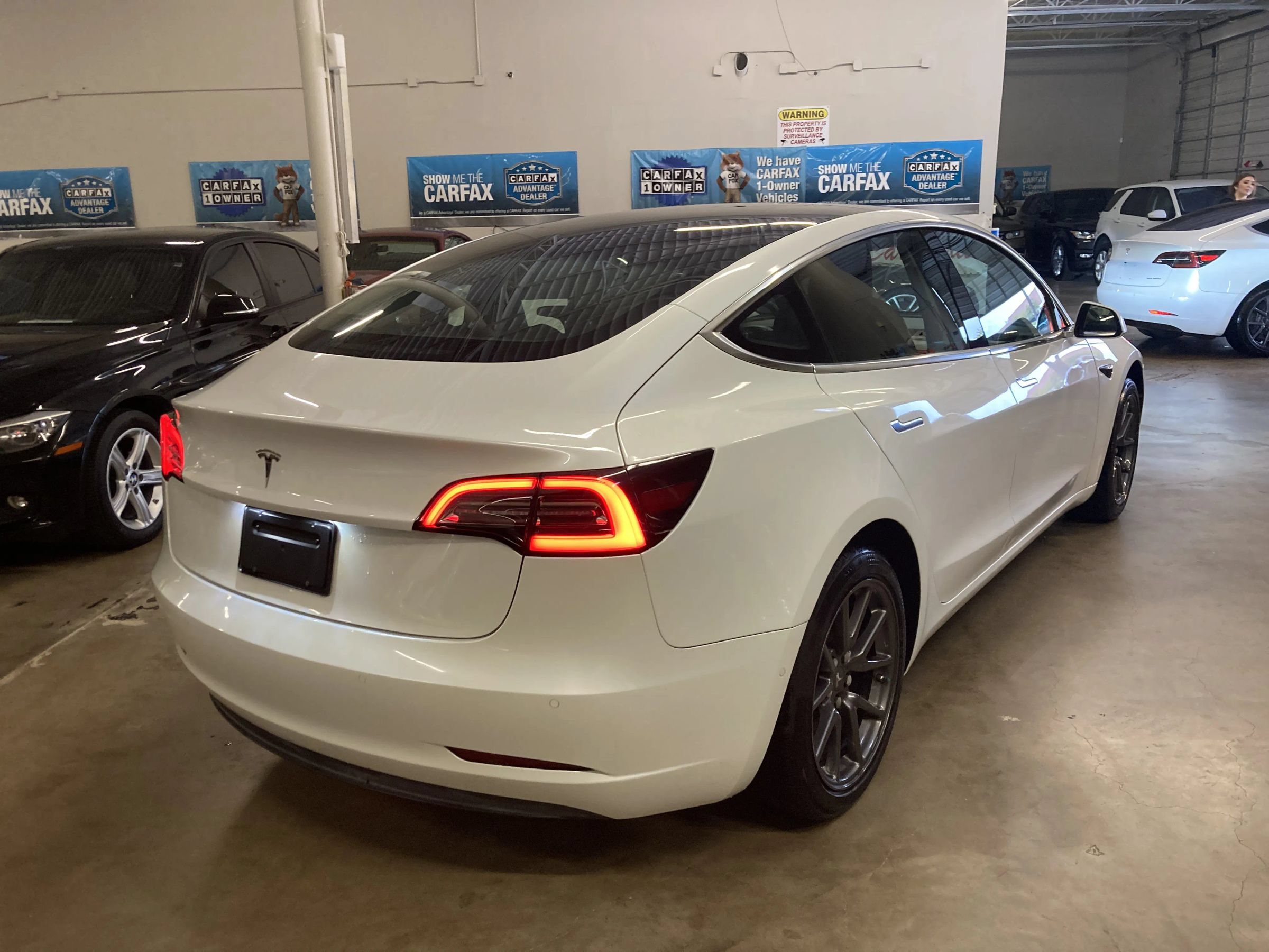 Used 2020 Tesla Model 3 Standard Range Plus RWD image 2