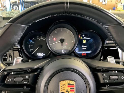 Used 2023 Porsche Macan S AWD/4WD image 23