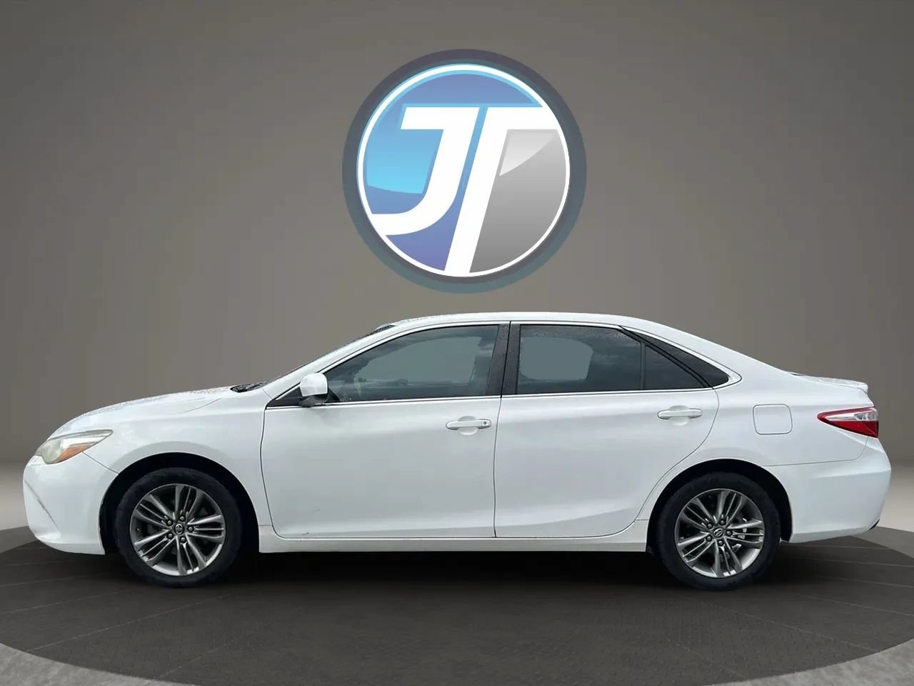 Used 2017 Toyota Camry SE FWD image 42