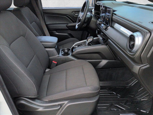 Used 2024 Chevrolet Colorado LT RWD image 28