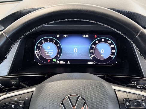 Used 2024 Volkswagen Atlas Cross Sport SE image 17