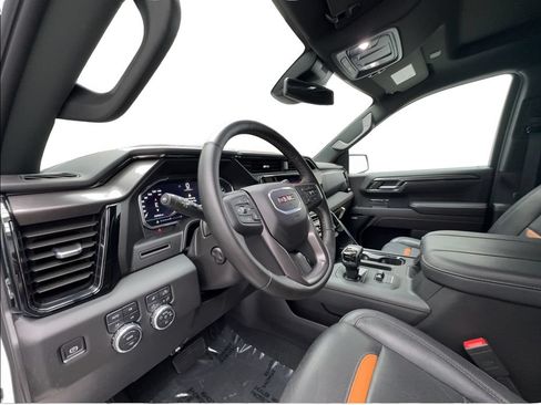 Used 2025 GMC Sierra 1500 AT4 AWD/4WD image 23