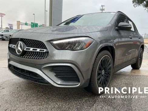 Used 2025 Mercedes-Benz GLA 250 image 4