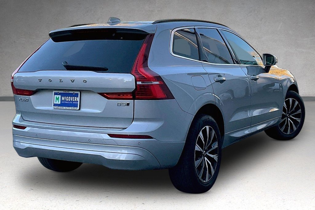 Certified 2023 Volvo XC60 B5 Core AWD/4WD image 7