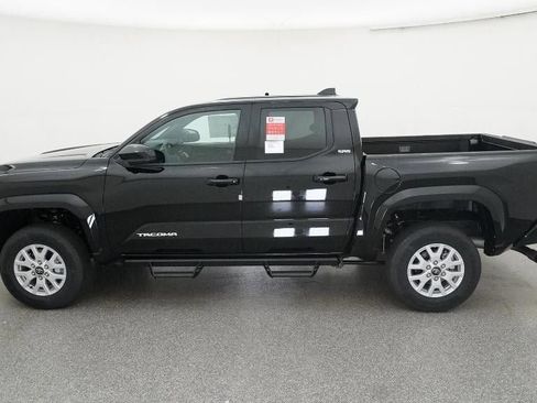 New 2025 Toyota Tacoma SR5 image 3