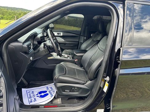 Used 2020 Ford Explorer ST w/ ST Street Pack image 12