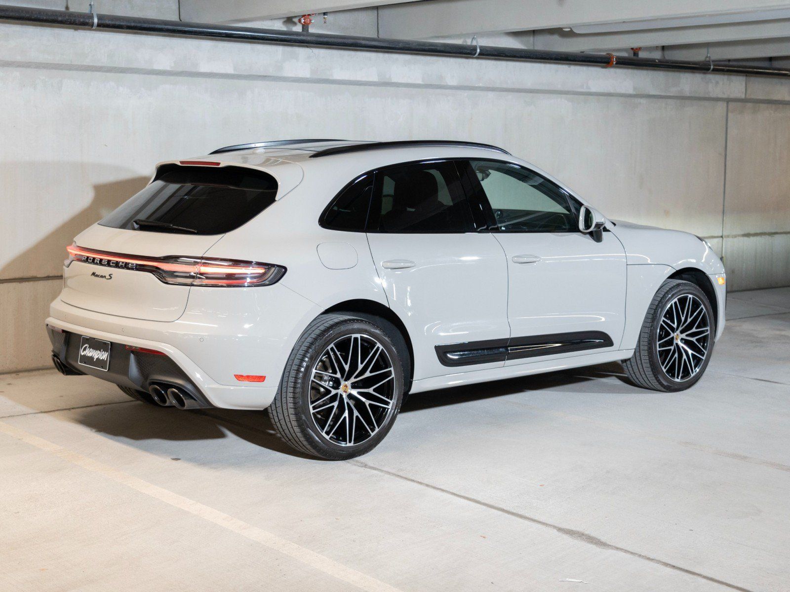 Used 2026 Porsche Macan S AWD/4WD image 9