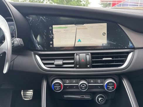 New 2025 Alfa Romeo Giulia Intensa w/ Driving Assist Package image 19