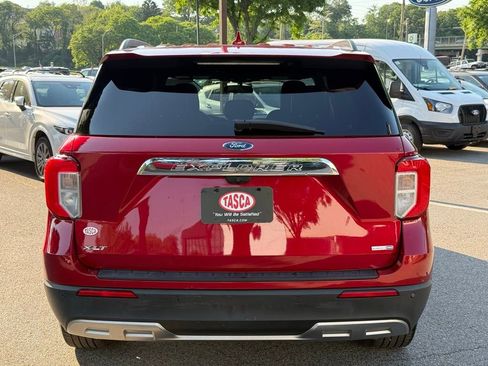 Used 2020 Ford Explorer XLT w/ Equipment Group 202A AWD/4WD image 9