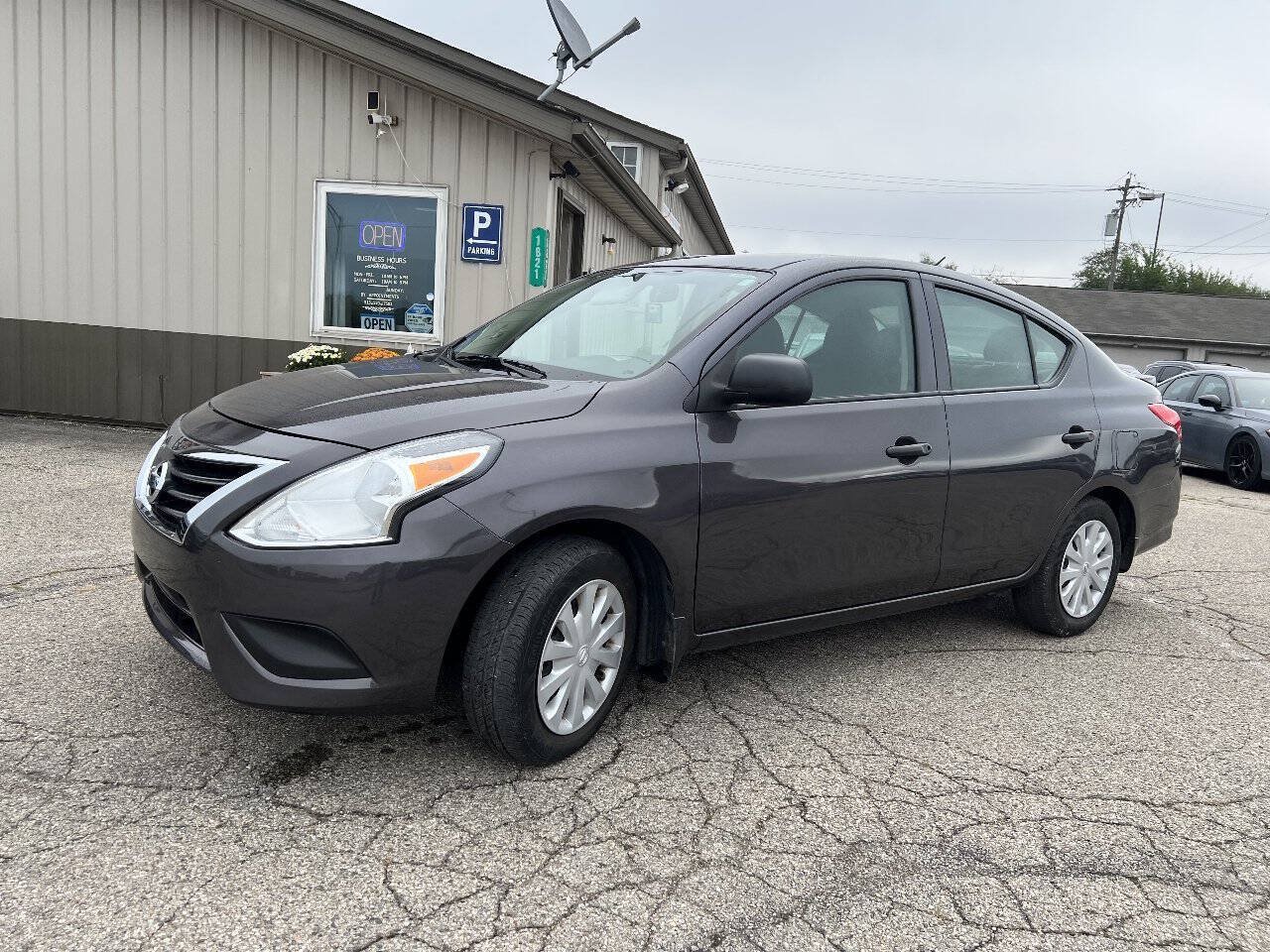 Used 2015 Nissan Versa S Plus FWD image 8