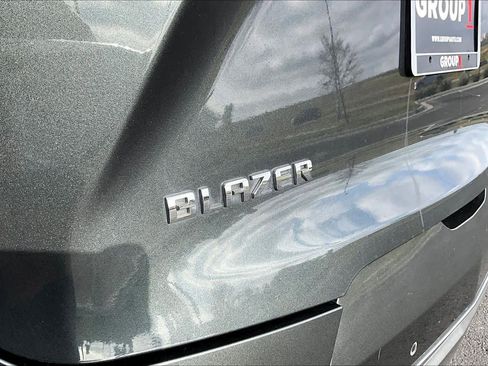 Used 2019 Chevrolet Blazer Premier w/ Sun and Wheels Package image 9