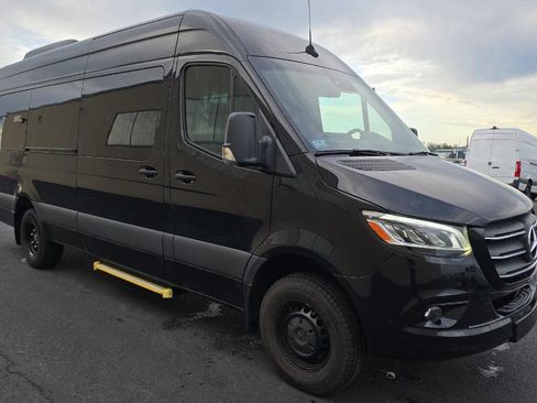 Used 2024 Mercedes-Benz Sprinter 3500 w/ Parking Package image 3