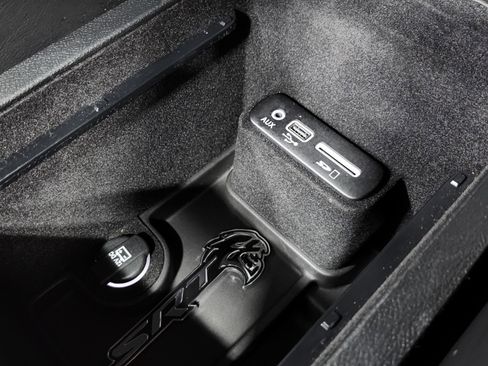 Used 2016 Dodge Charger SRT Hellcat image 13