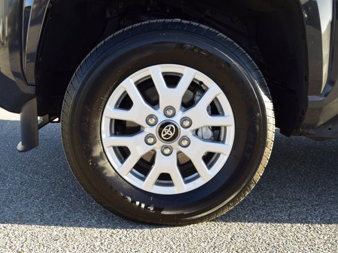 Used 2025 Toyota Tacoma SR5 image 25