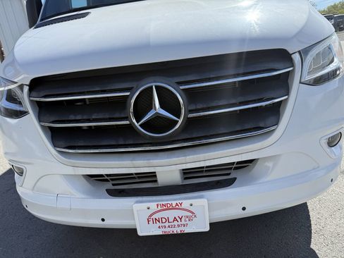 Used 2022 Mercedes-Benz Sprinter 3500 image 13