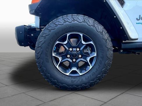 Used 2022 Jeep Wrangler Unlimited Rubicon 4xe w/ Steel Bumper Group AWD/4WD image 11