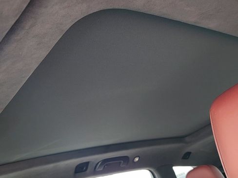 Used 2024 Audi SQ7 Prestige image 11