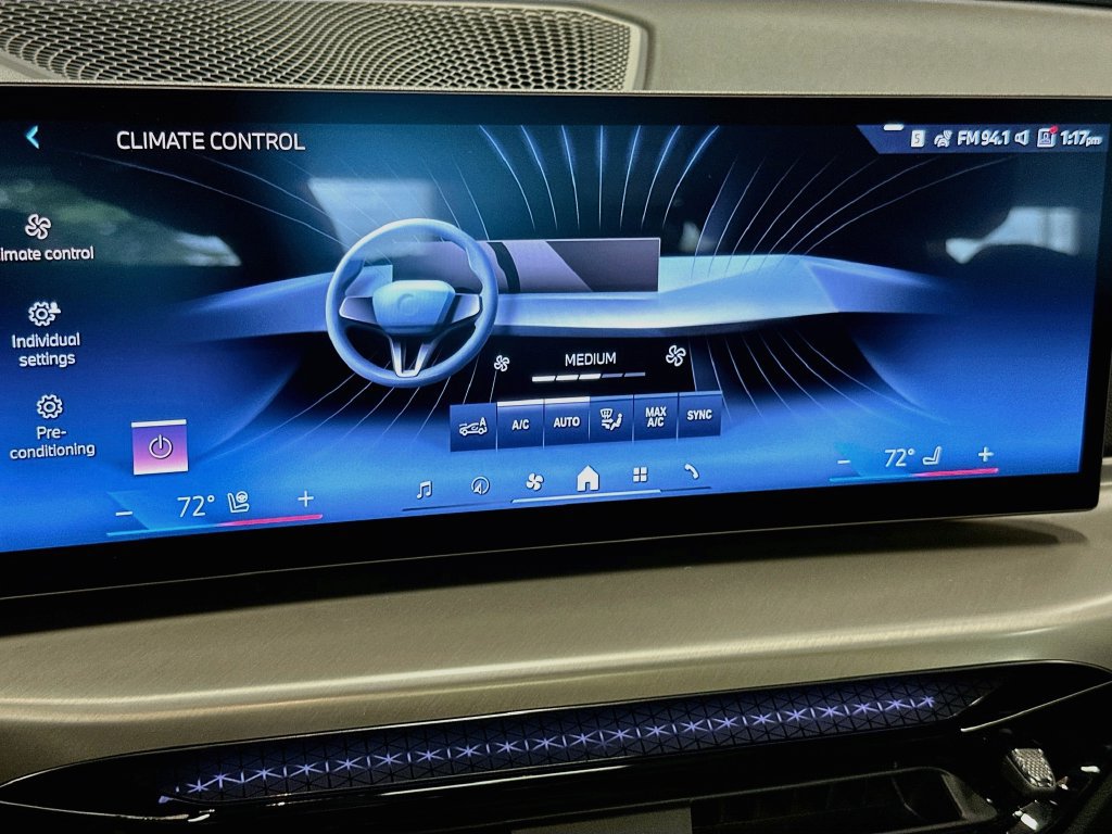 New 2026 BMW 230i xDrive Coupe w/ Premium Package AWD/4WD image 16