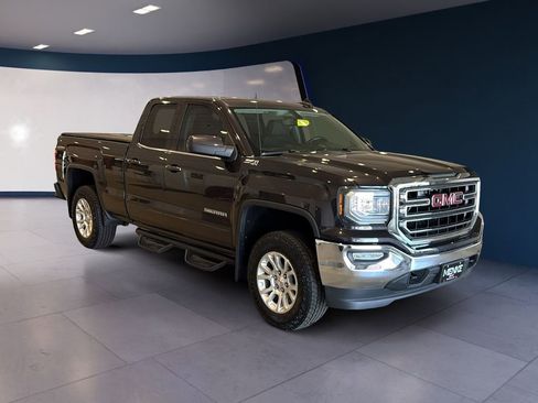 Used 2016 GMC Sierra 1500 SLE w/ SLE Value Package AWD/4WD image 1