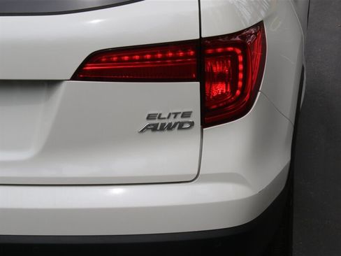 Used 2018 Honda Pilot Elite image 35