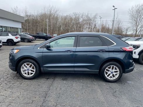 Used 2022 Ford Edge SEL w/ Convenience Package image 2