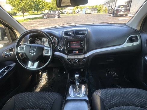 Used 2018 Dodge Journey SE w/ Popular Equipment Group AWD/4WD image 19