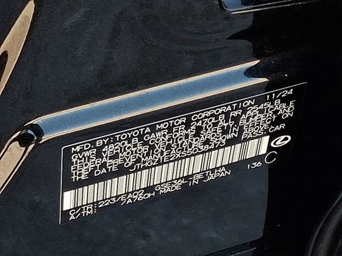 Used 2025 Lexus IS 350 F Sport image 28