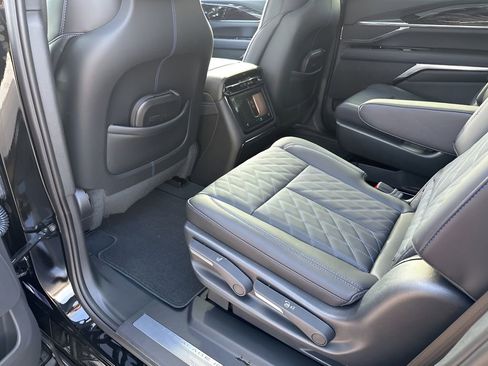 New 2026 Cadillac Escalade IQL Luxury image 20