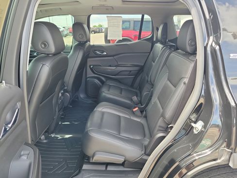 Used 2019 GMC Acadia SLT w/ Black Edition FWD image 12