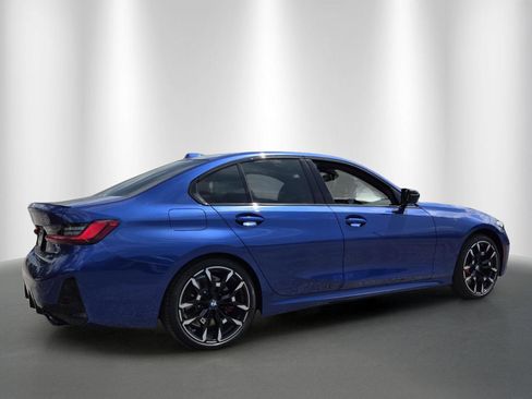 New 2026 BMW 330i xDrive Sedan w/ M Sport Package image 7