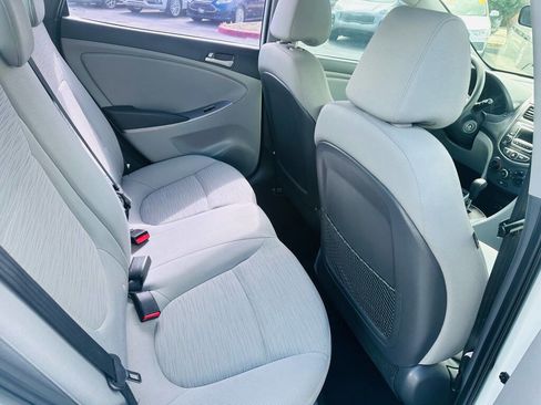 Used 2016 Hyundai Accent SE FWD image 14