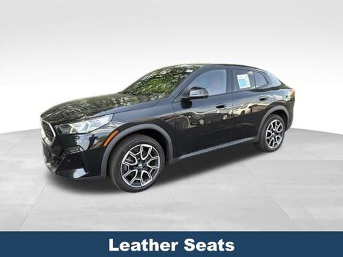 Used 2025 BMW X2 xDrive28i w/ Premium Package AWD/4WD image 4