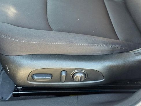 Used 2024 Chevrolet Malibu LT image 17