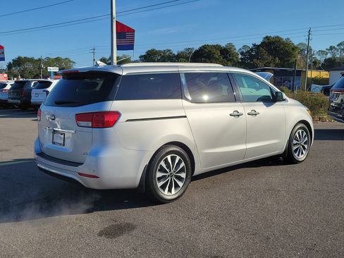 Used 2015 Kia Sedona SX image 6
