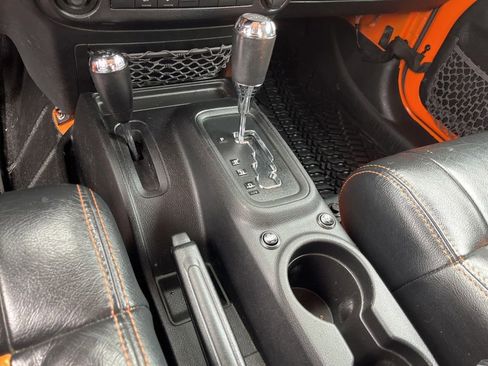 Used 2012 Jeep Wrangler Unlimited Sport AWD/4WD image 40