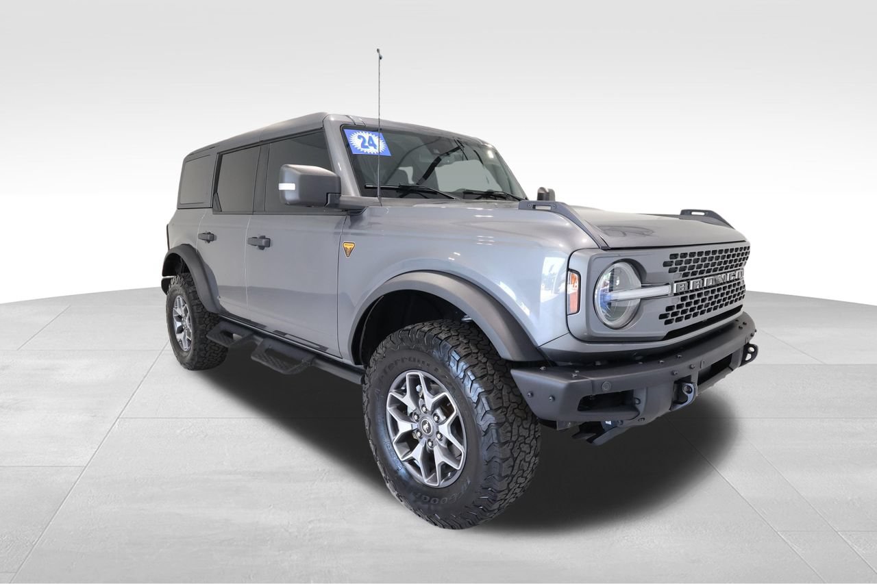 Used 2024 Ford Bronco Badlands AWD/4WD image 6