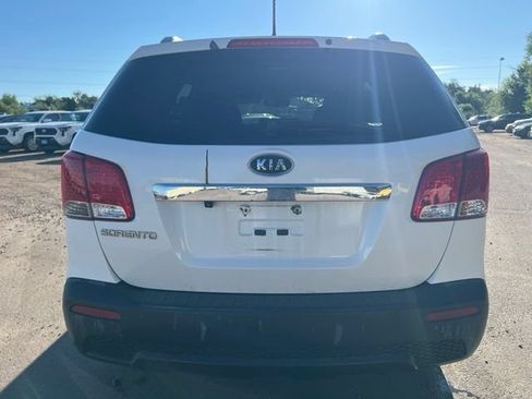 Used 2013 Kia Sorento LX w/ Convenience Pkg AWD/4WD image 5