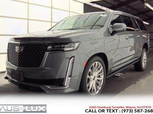 Used 2021 Cadillac Escalade ESV Premium Luxury w/ Driver Assist Tech Package AWD/4WD image 3