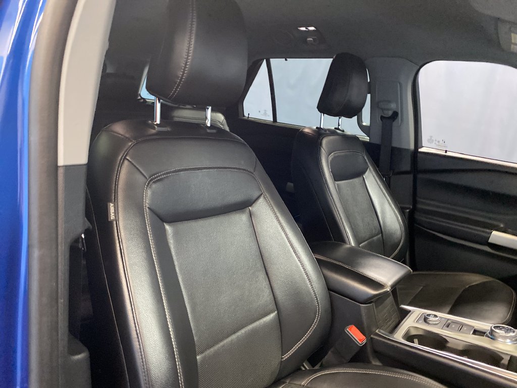 Used 2021 Ford Explorer Limited AWD/4WD image 41