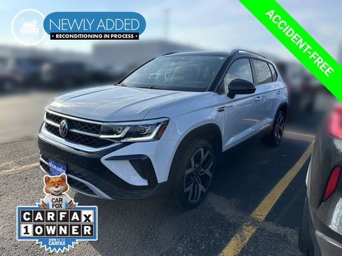 Used 2023 Volkswagen Taos SEL AWD/4WD image 1