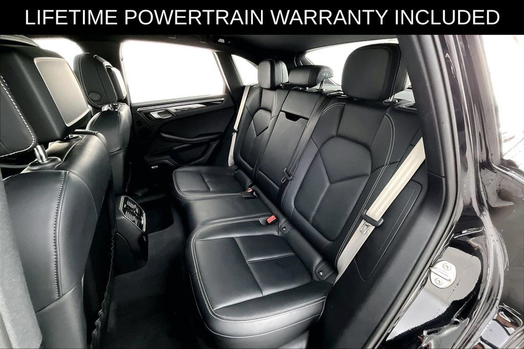Used 2024 Porsche Macan S AWD/4WD image 34