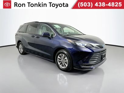 Used 2024 Toyota Sienna LE