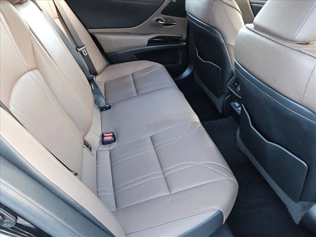 Used 2022 Lexus ES 300h w/ Accessory Package FWD image 20