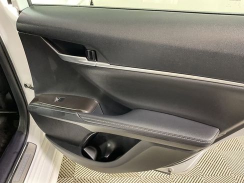 Used 2024 Toyota Camry XSE image 21