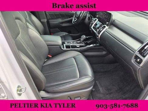 Certified 2023 Kia Sorento SX FWD image 15