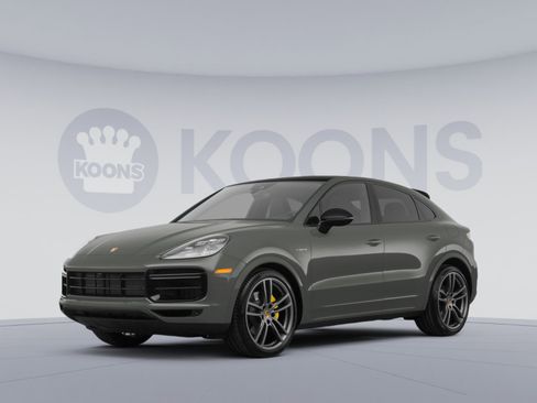 Used 2021 Porsche Cayenne Turbo image 1