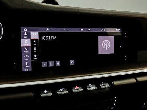 Used 2021 Porsche 911 Turbo S image 77