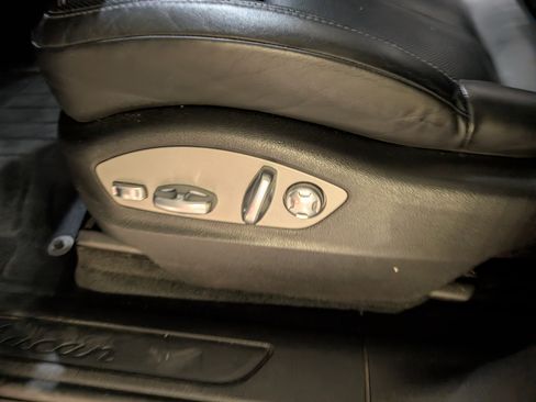 Used 2017 Porsche Macan image 18