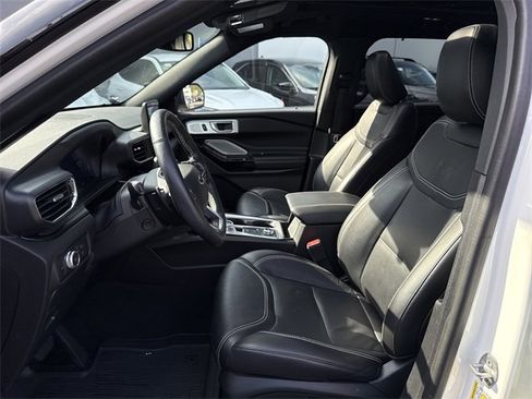 Used 2022 Ford Explorer ST w/ Equipment Group 401A image 18